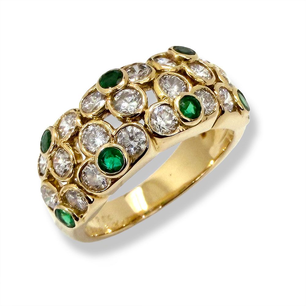 Van Cleef & Arpels Emerald Diamond Ring — view 2