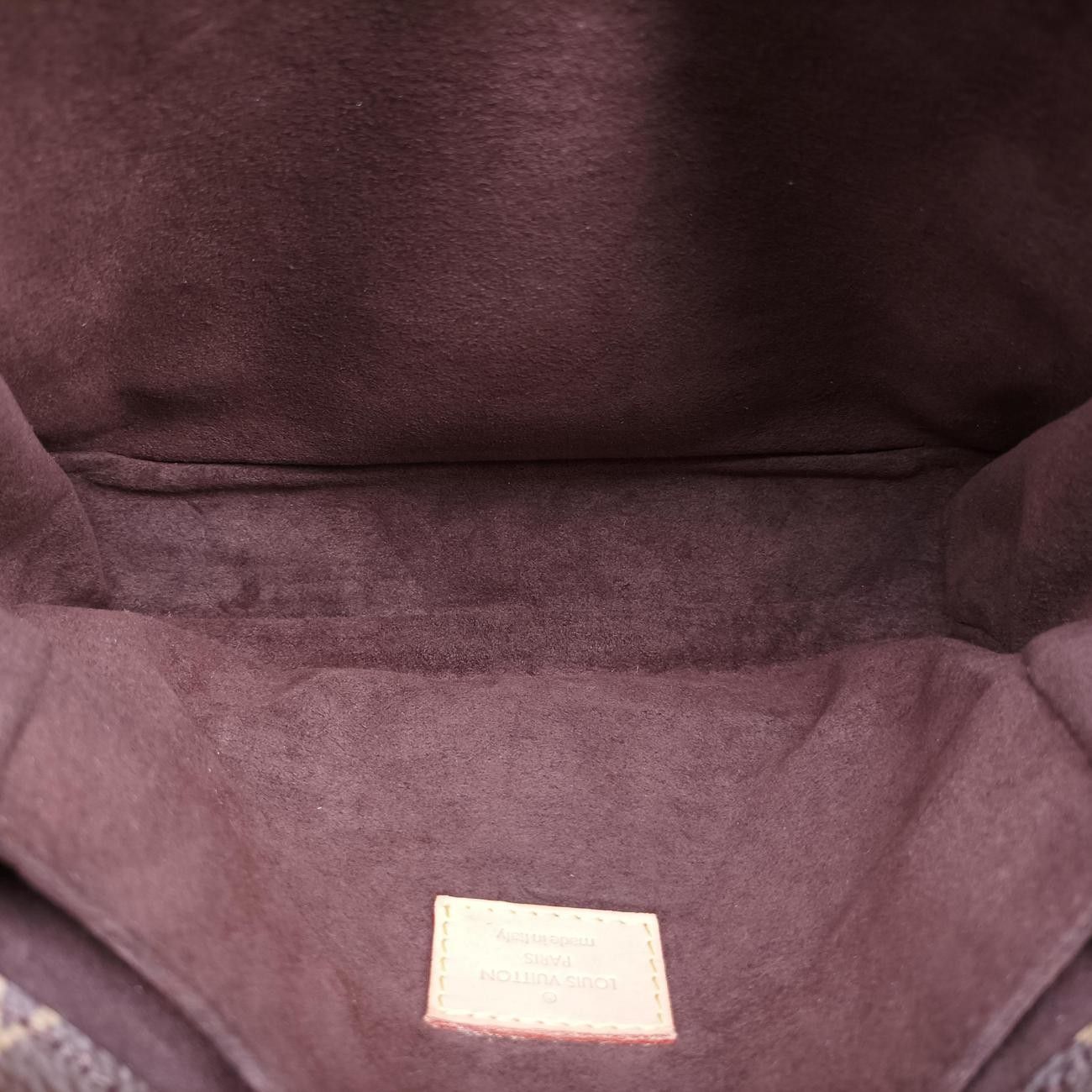 Louis Vuitton Pochette Metis MM Monogram Brown Canvas Handbag — view 9