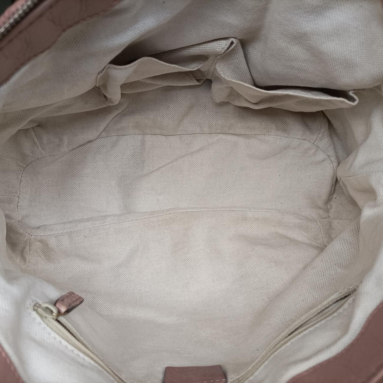 Gucci Ski Pink Leather Handbag — view 9