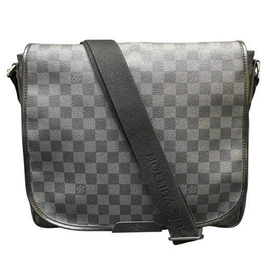 Louis Vuitton Daniel MM Damier Graphite Shoulder Bag Canvas