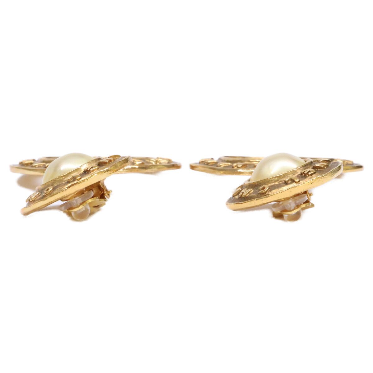 Chanel Vintage 26 Castellane Era Faux Pearl Circle Earring — view 5