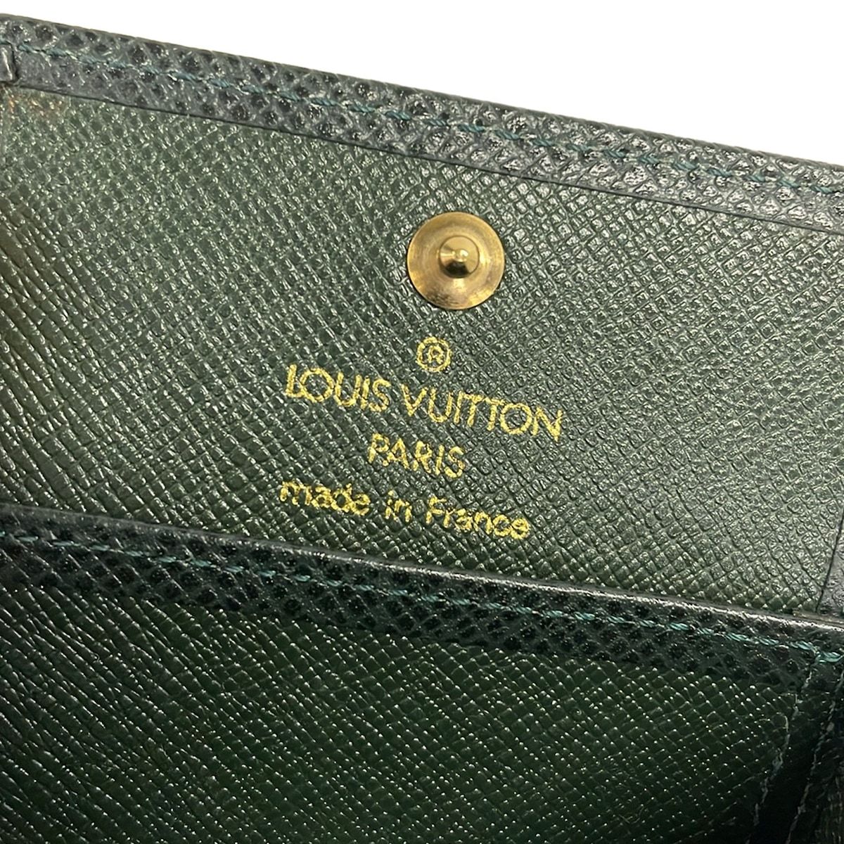 Louis Vuitton Coin Case Taiga Epi Leather — view 4