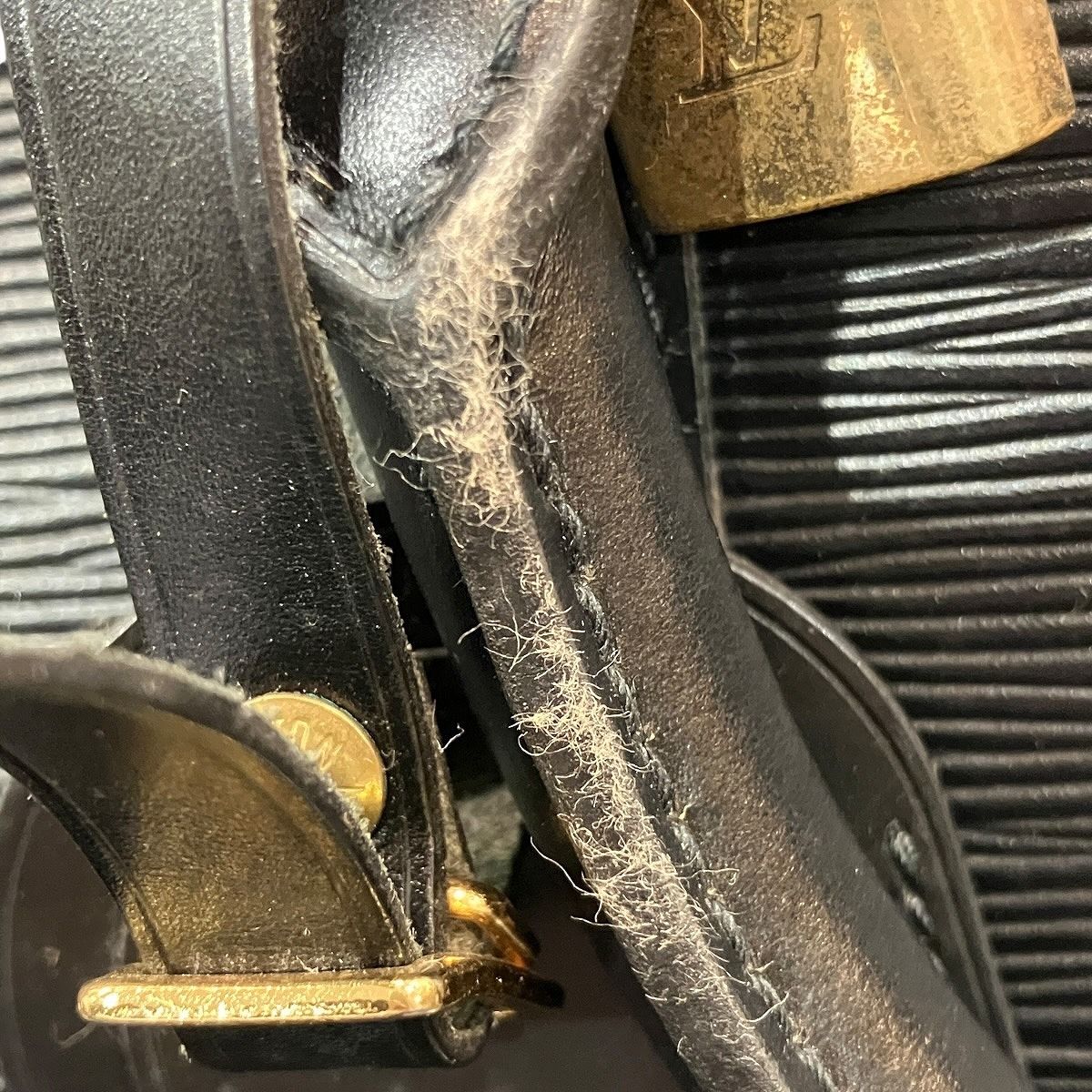 Louis Vuitton Keepall 55 Epi Boston Bag Leather — view 8