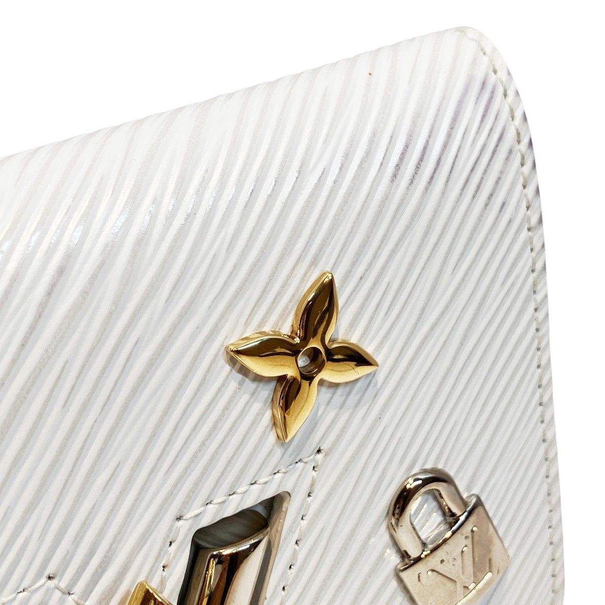 Louis Vuitton Portefeuille Twist Compact Epi Love Lock Trifold Wallet Leather — view 6