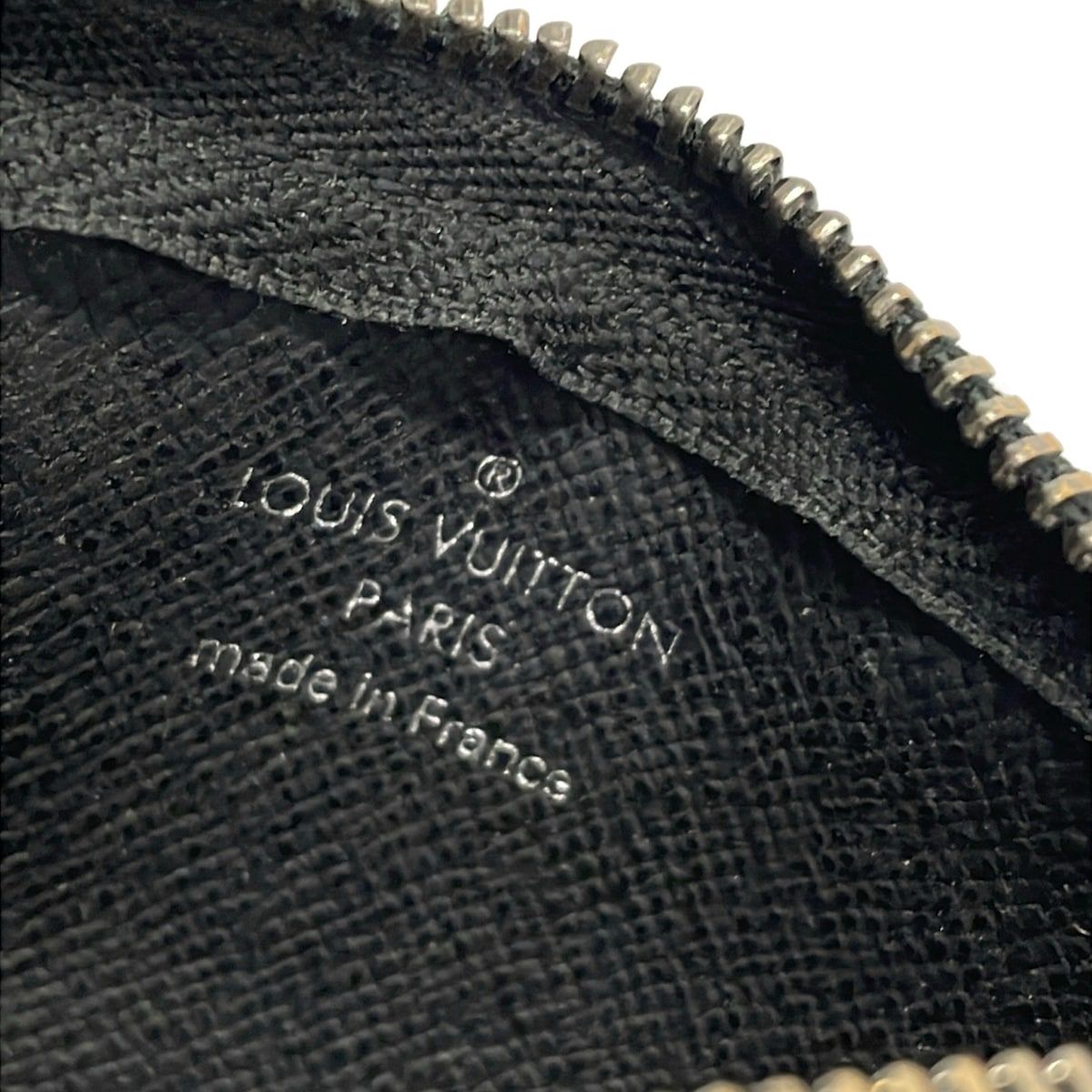 Louis Vuitton Coin Case Monogram Eclipse Reverse Pochette Cles — view 4