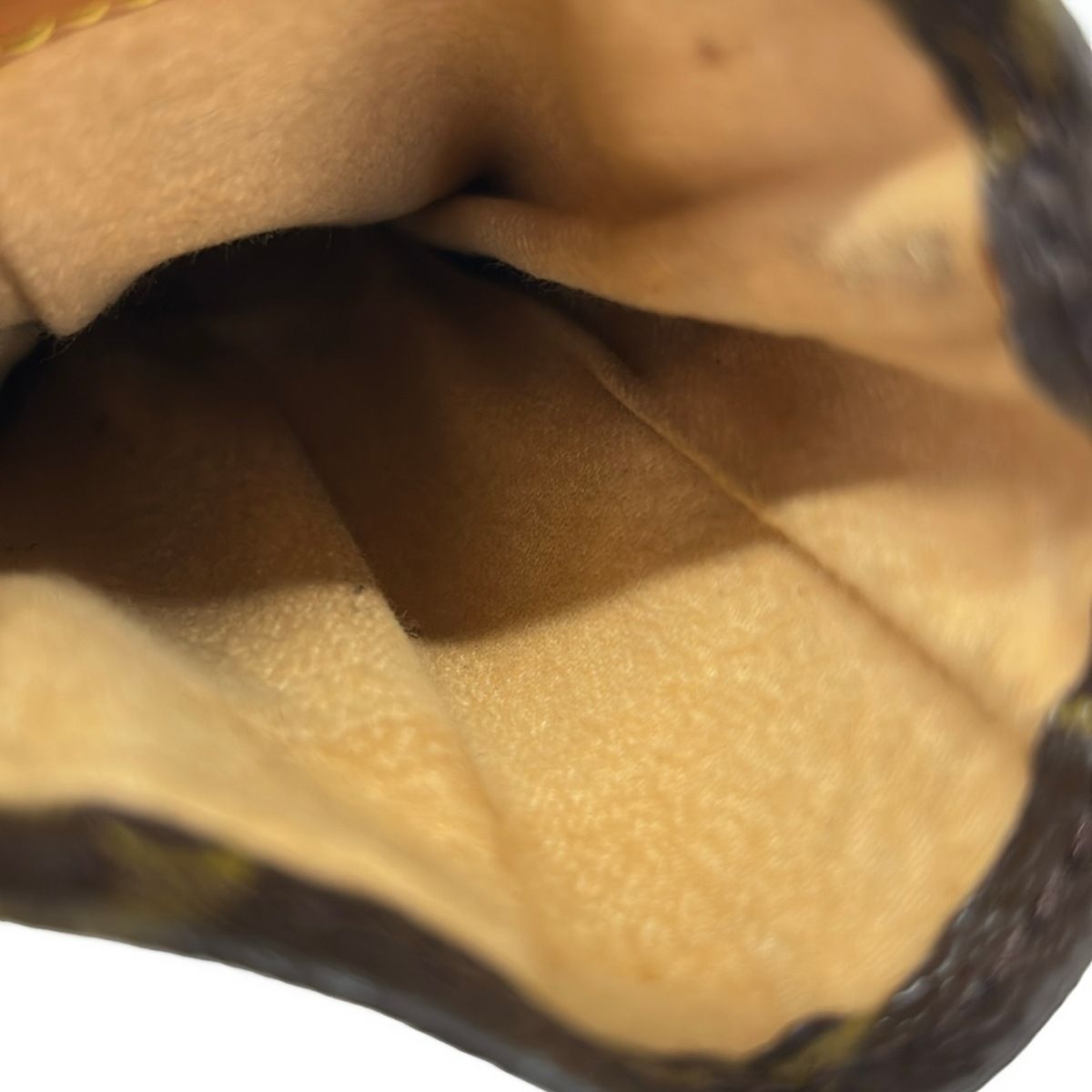Louis Vuitton Case Monogram Club Head Cover Shoulder — view 4