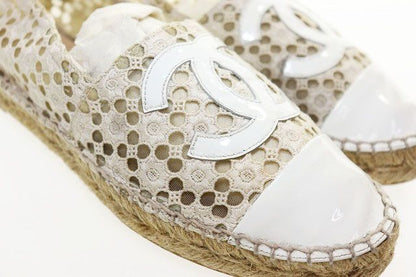 Chanel Espadrille Shoes White 37 Lace CC Logo Slip Ons Hemp Beige Aa — view 7