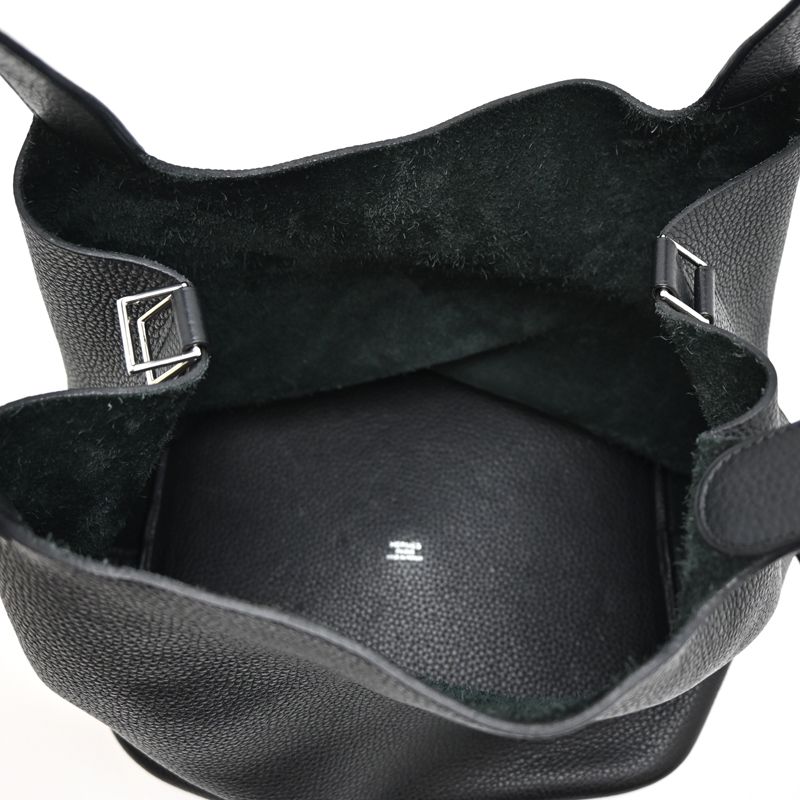 Hermes Handbag Black — view 6