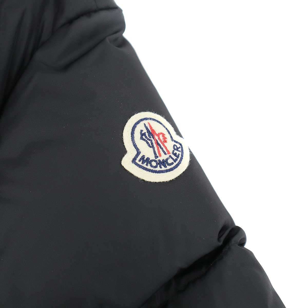 Moncler Burgaux Giubbotto Down Coat Black — view 8