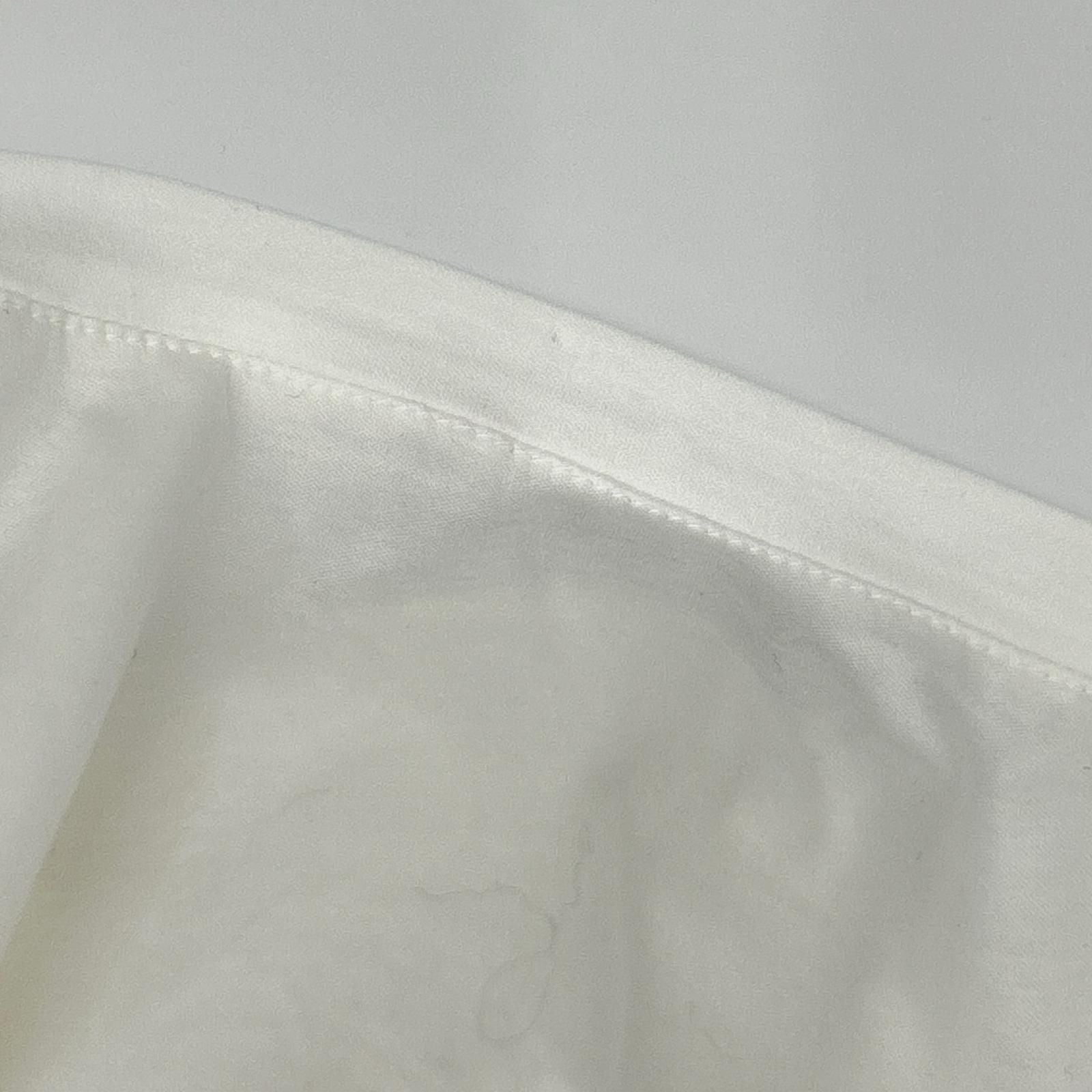 Chanel CC Logo Brooch White T-Shirt — view 9