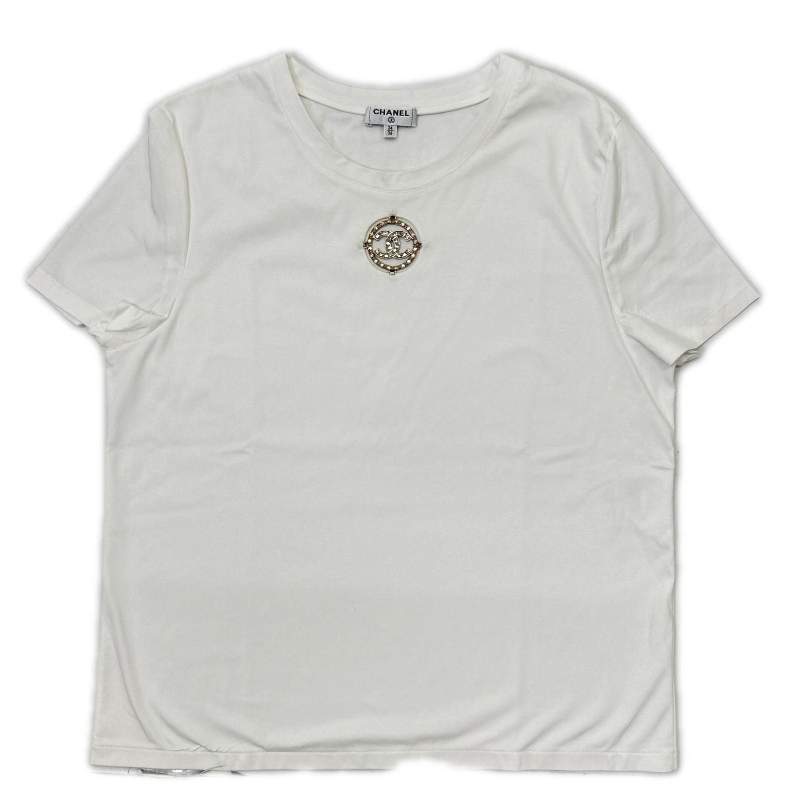 Chanel CC Logo Brooch White T-Shirt