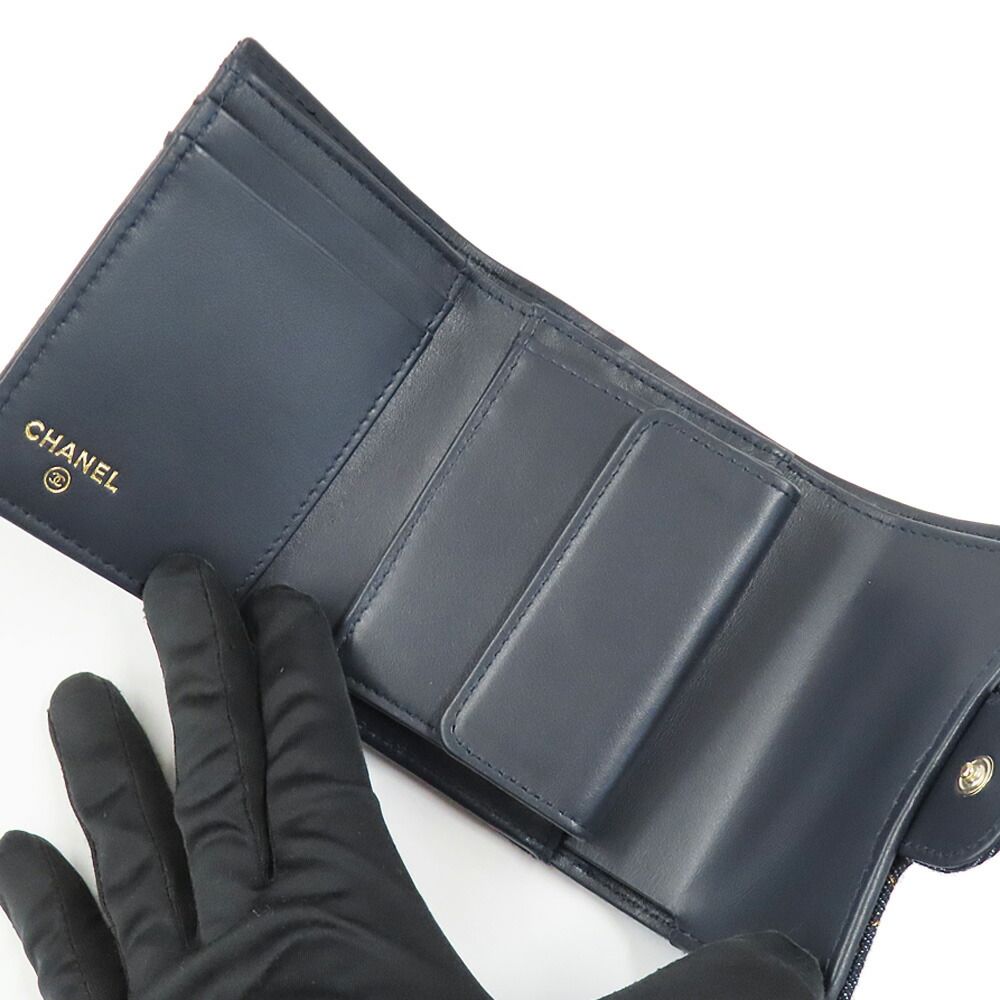 Chanel Small Classic Wallet Pre Collection Denim — view 7
