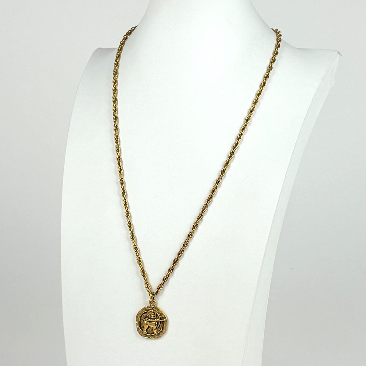 Chanel Logo Chain Necklace Centaur Gold Plated — view 6