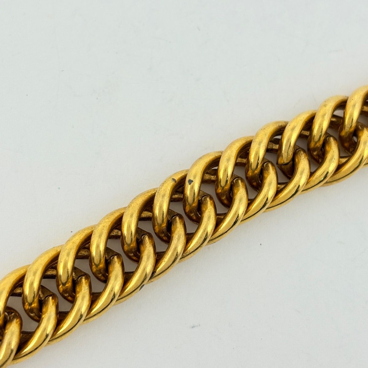 Chanel CC Logo Chain Belt Diamond Faux Pearl Gold — view 4