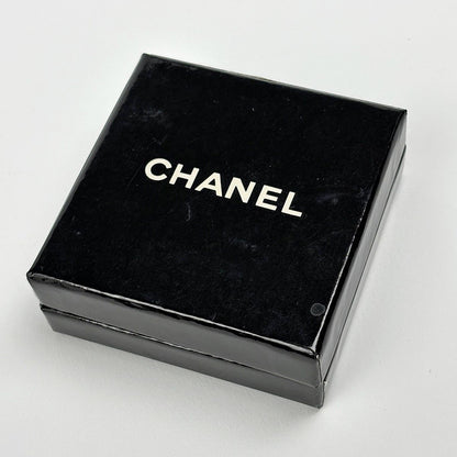 Chanel CC Logo Round Earrings Gold Plated — view 5