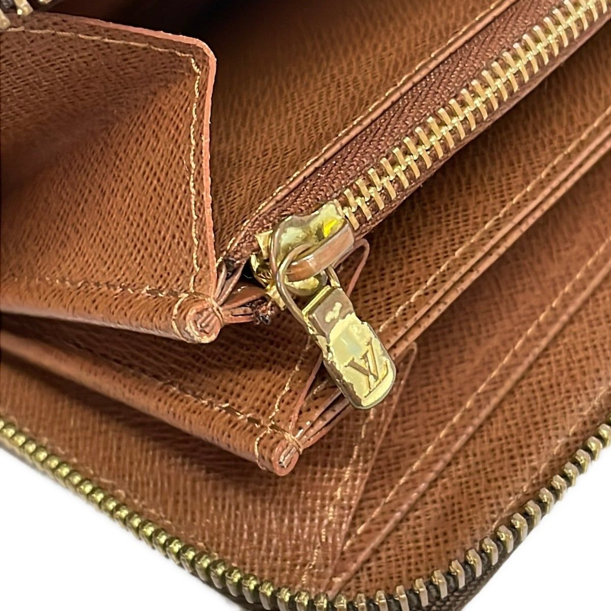Louis Vuitton Wallet Monogram Zippy — view 6