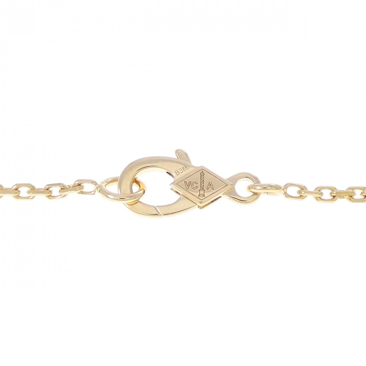 Van Cleef & Arpels Vintage Alhambra Necklace — view 4