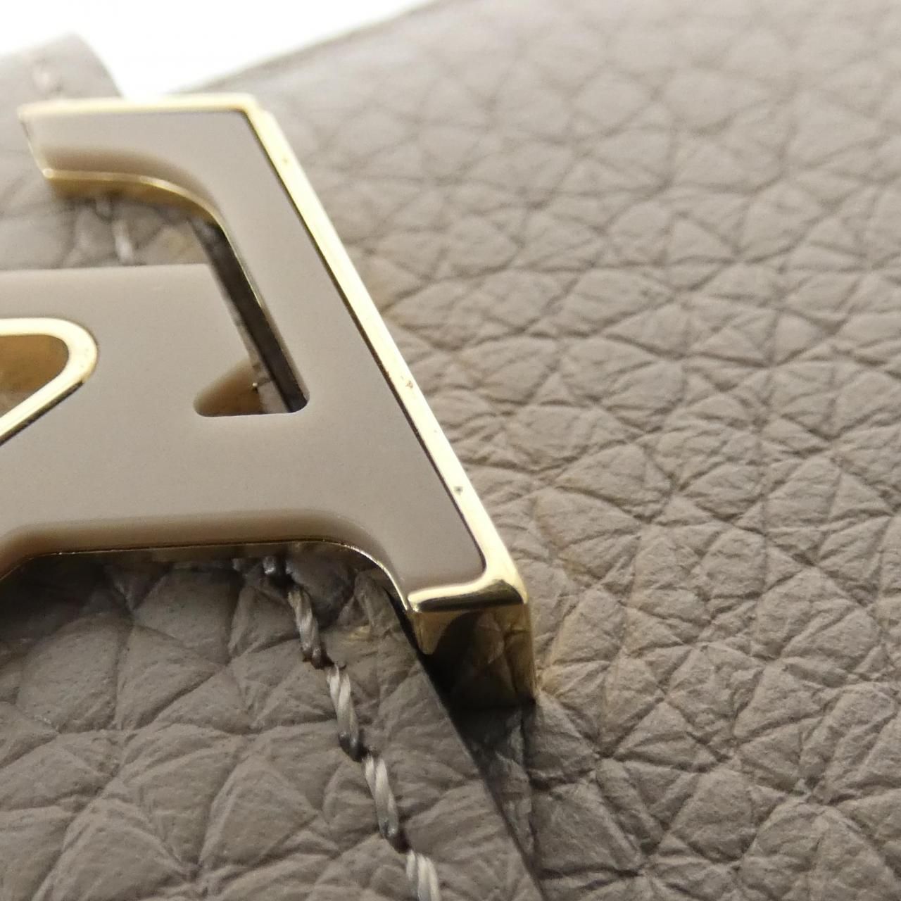 Louis Vuitton LV Vertical Wallet — view 3