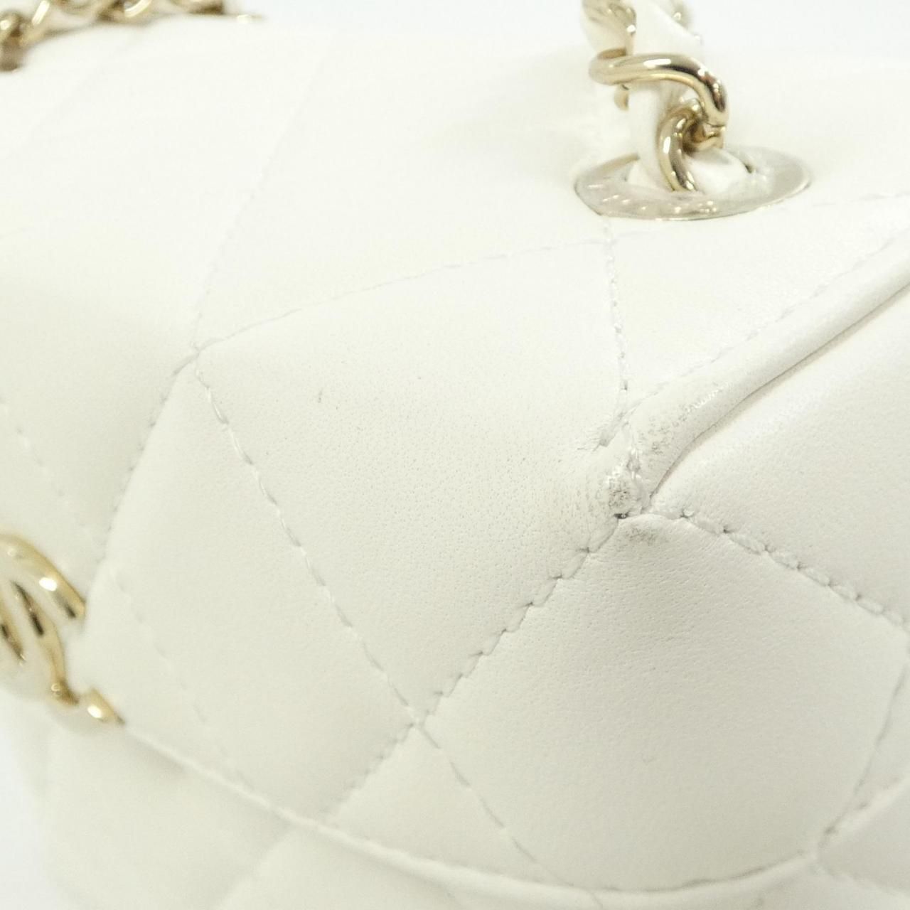 Chanel Shoulder Bag White — view 5