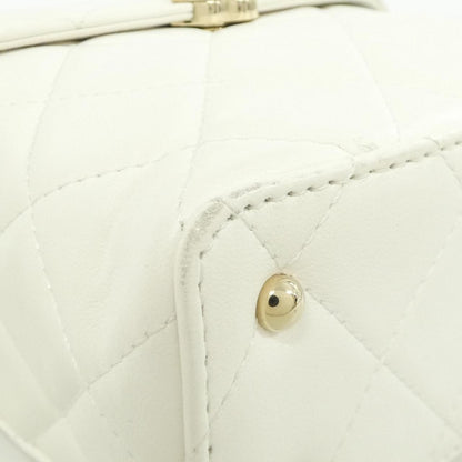 Chanel Shoulder Bag White — view 3