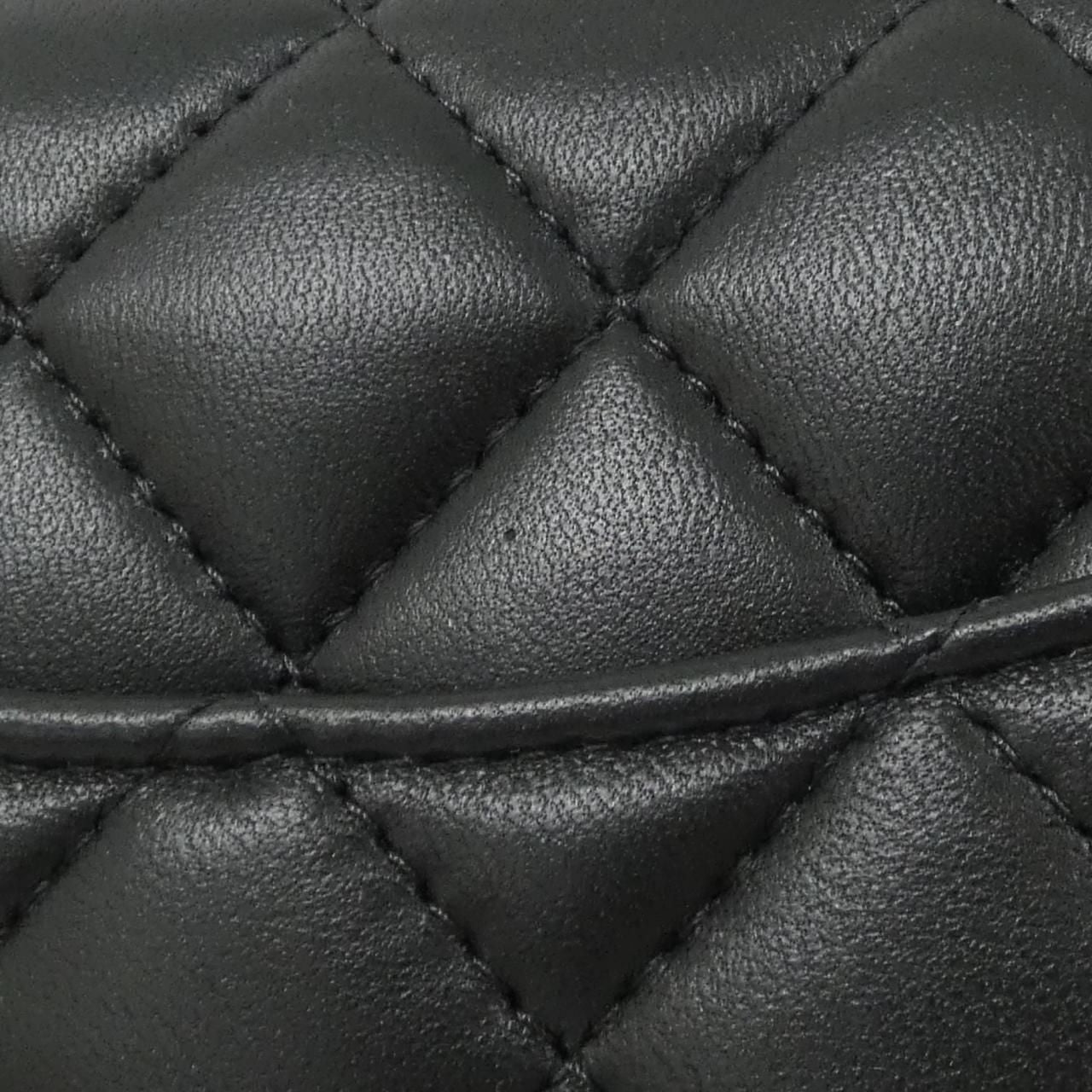 Chanel Bag Handbag Black — view 5