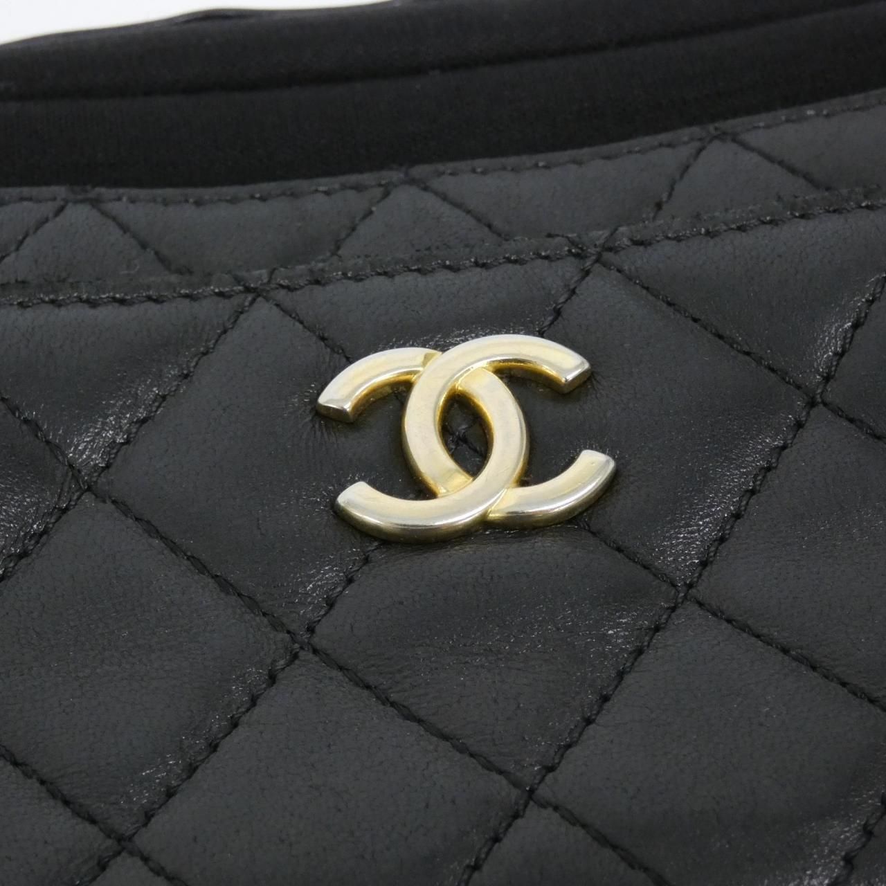Chanel Shoulder Bag Black — view 5