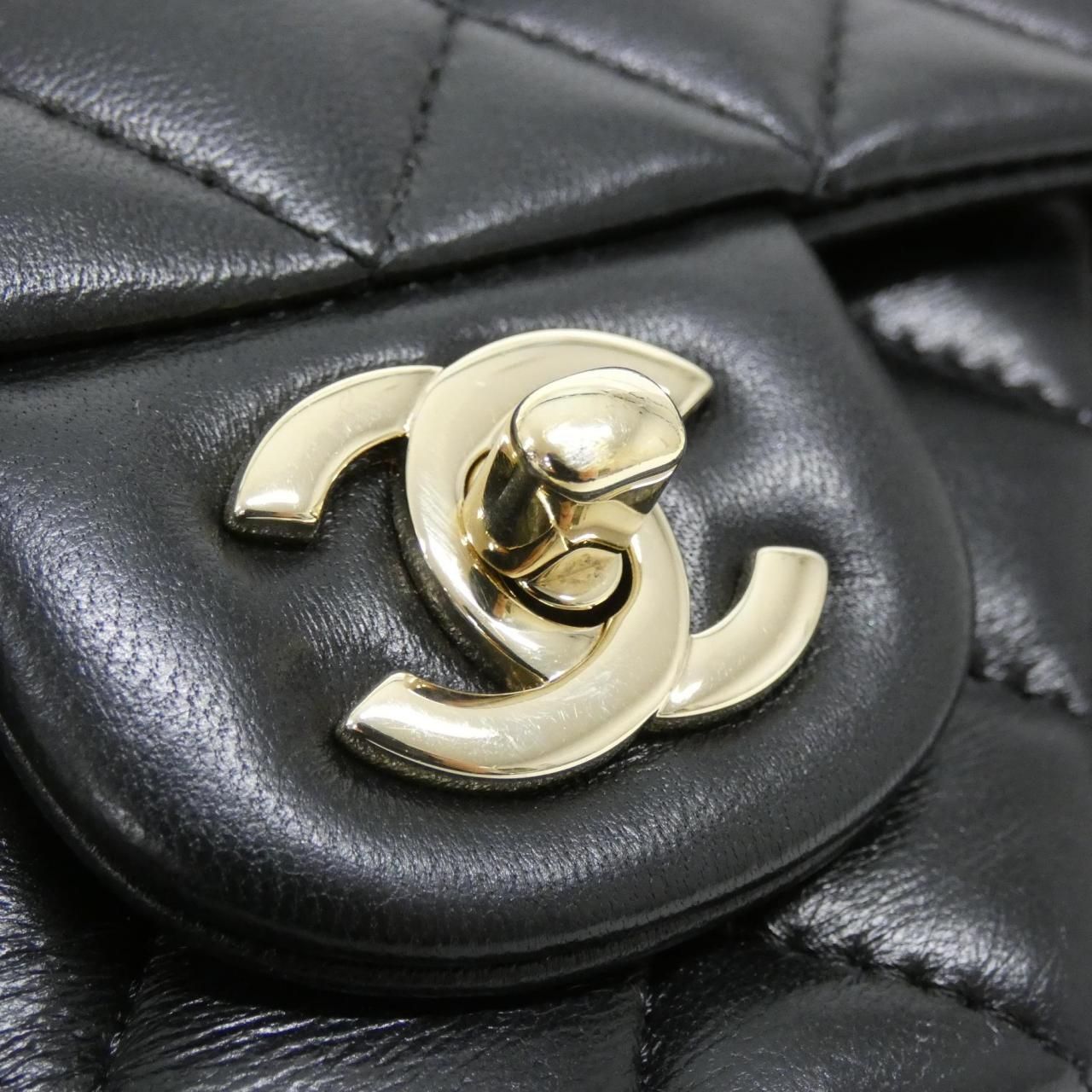 Chanel Bag Handbag Black — view 4