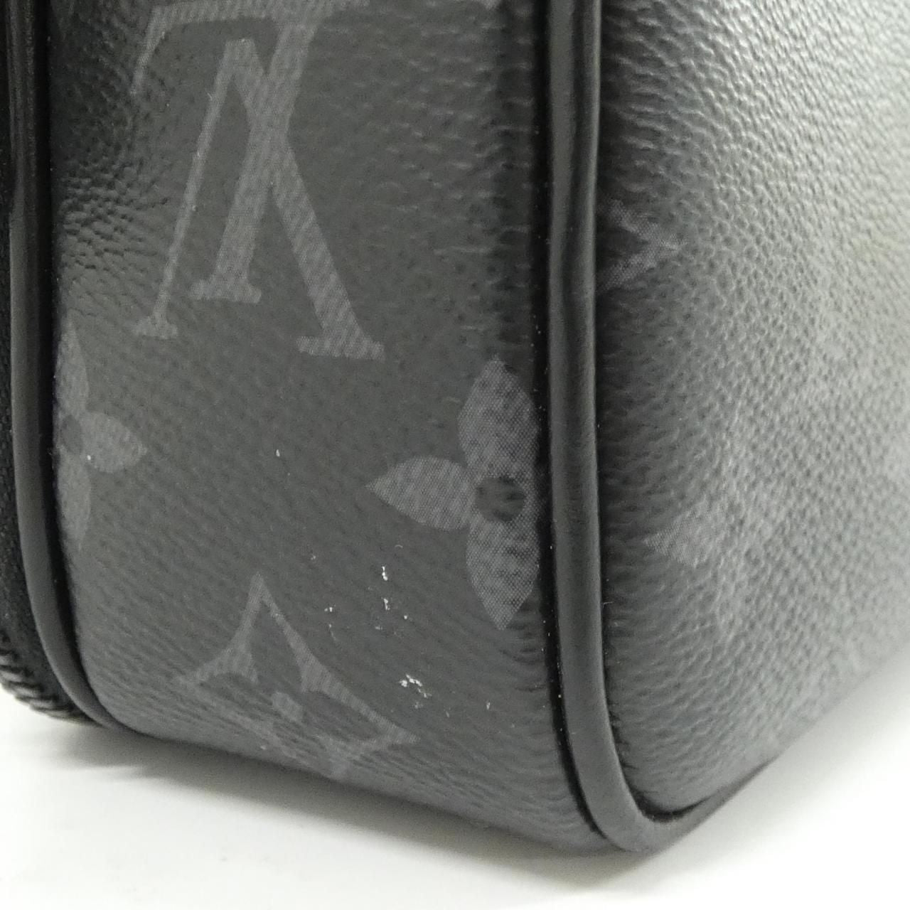 Louis Vuitton Monogram Eclipse Alpha Messenger Shoulder — view 4