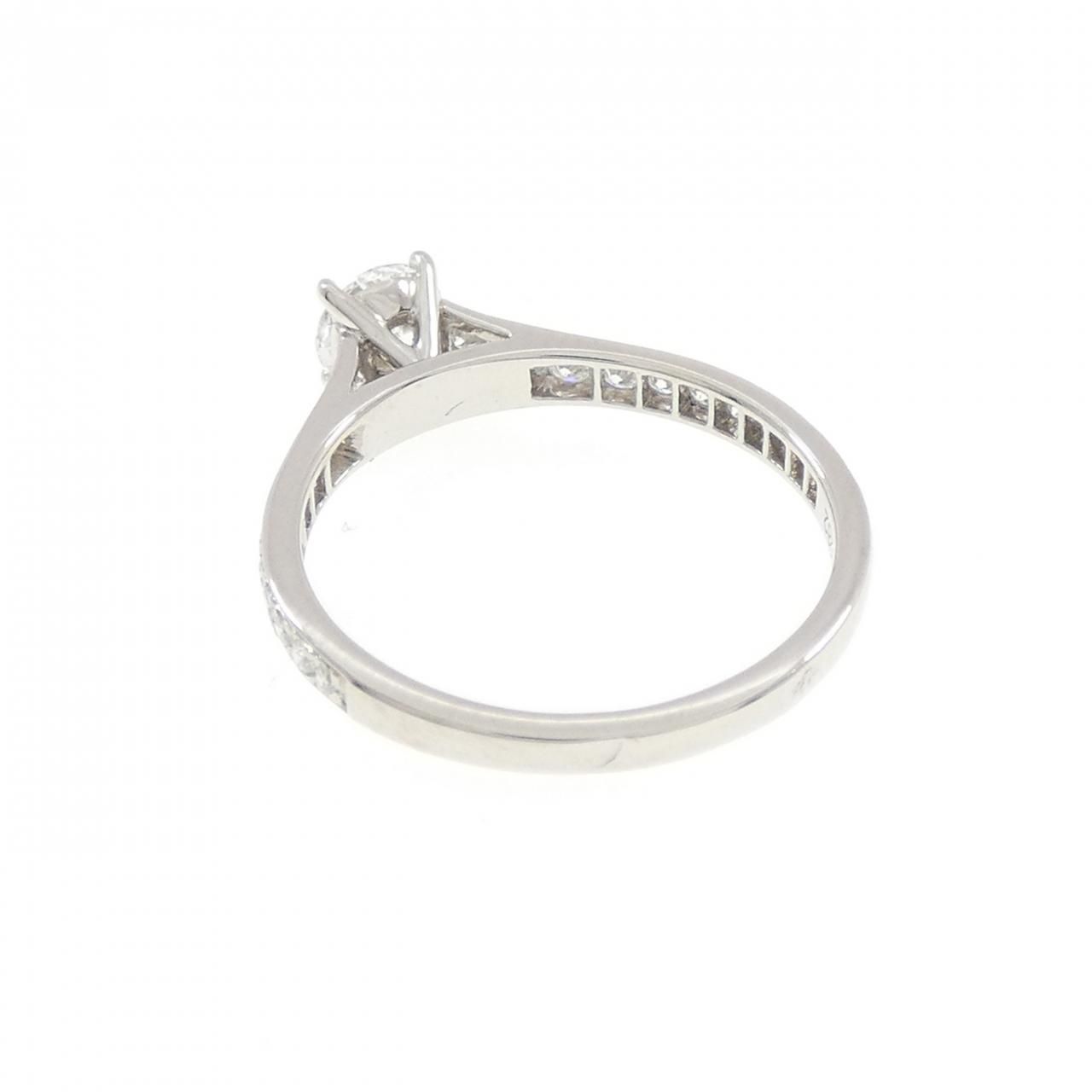 Van Cleef & Arpels Romance Ring — view 3