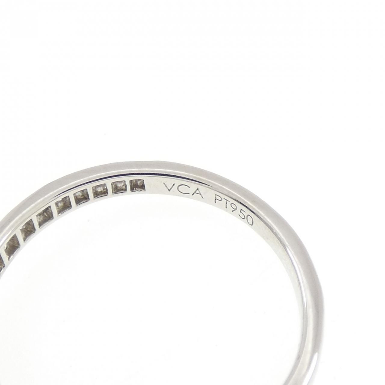 Van Cleef & Arpels Romance Ring — view 4