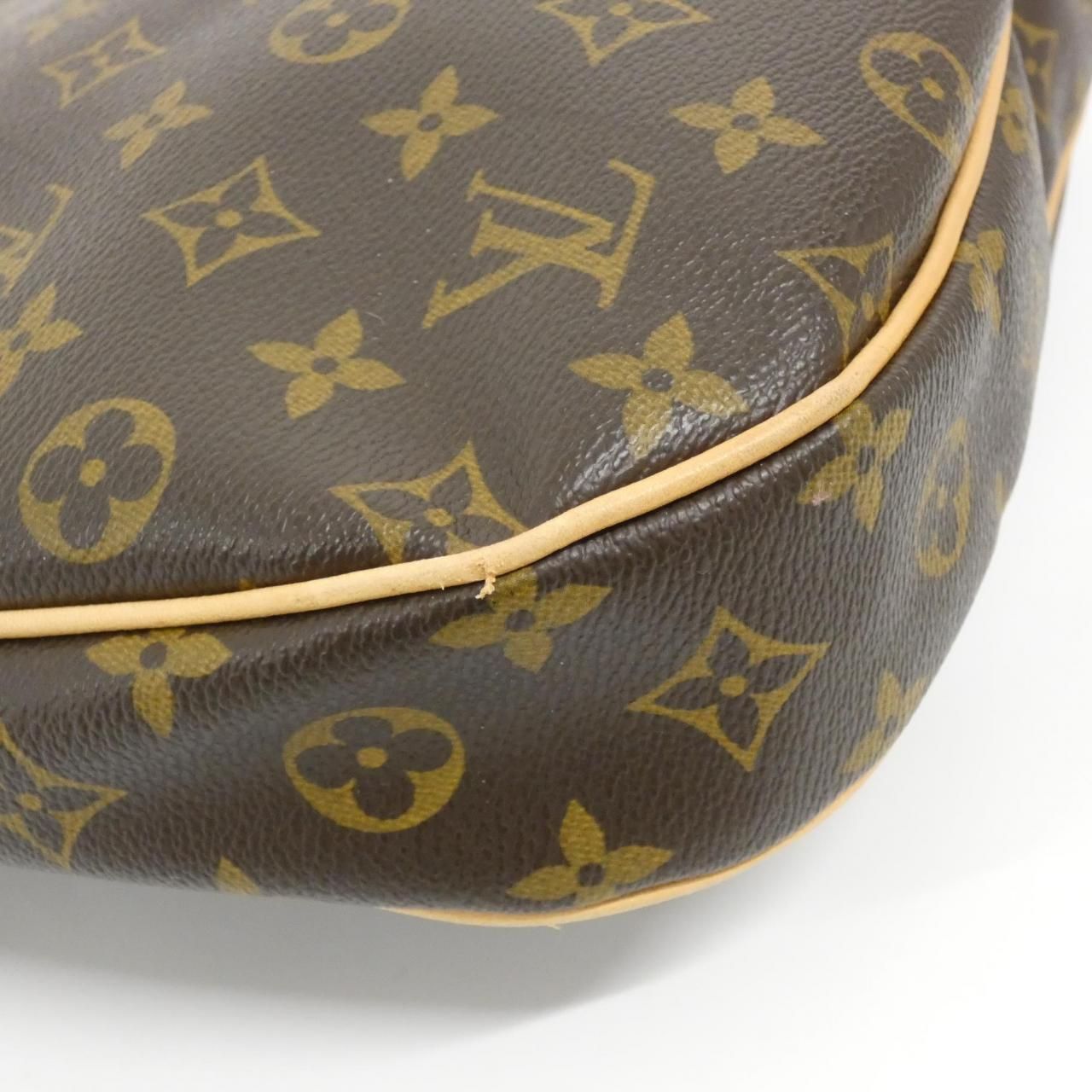 Louis Vuitton Monogram Odeon GM — view 4