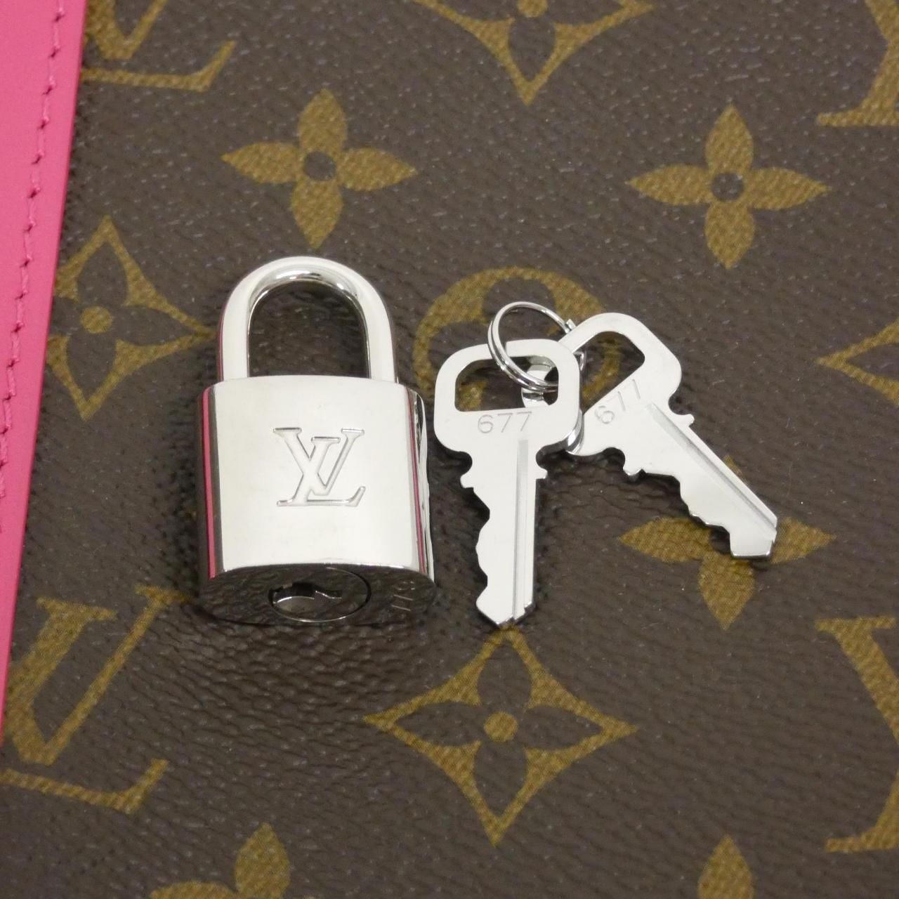 Louis Vuitton Monogram Macassar Keepall Bandouliere 45 cm Boston — view 4