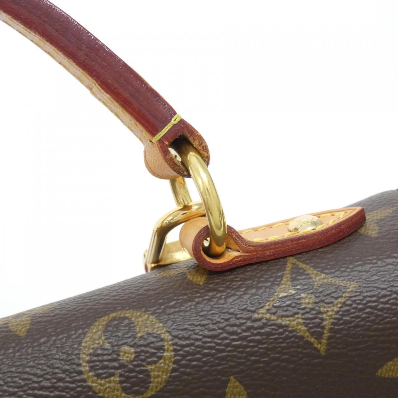 Louis Vuitton Monogram Cluny BB — view 4