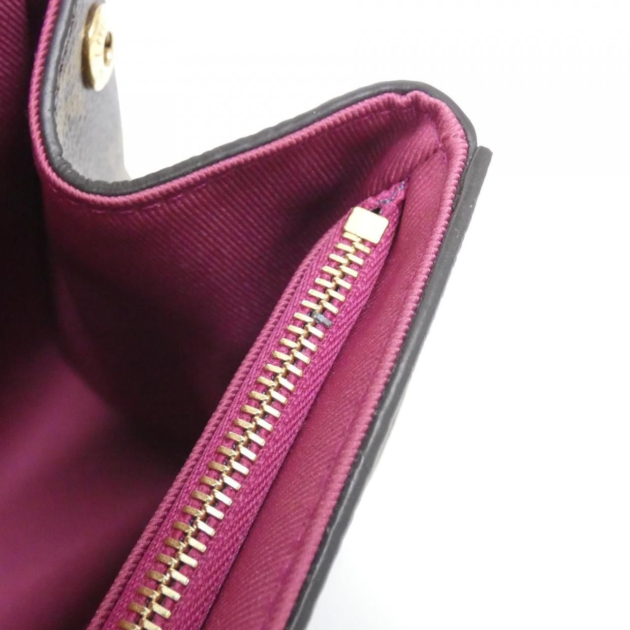 Louis Vuitton Monogram Cluny BB — view 8