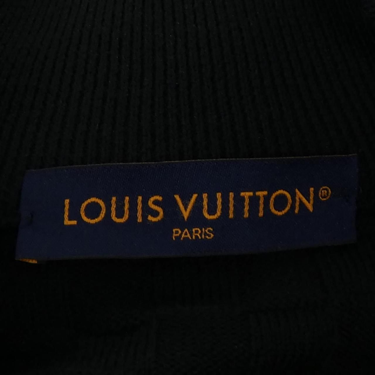 Louis Vuitton LV SE Damier Signature Zip Sle Cardigan — view 4