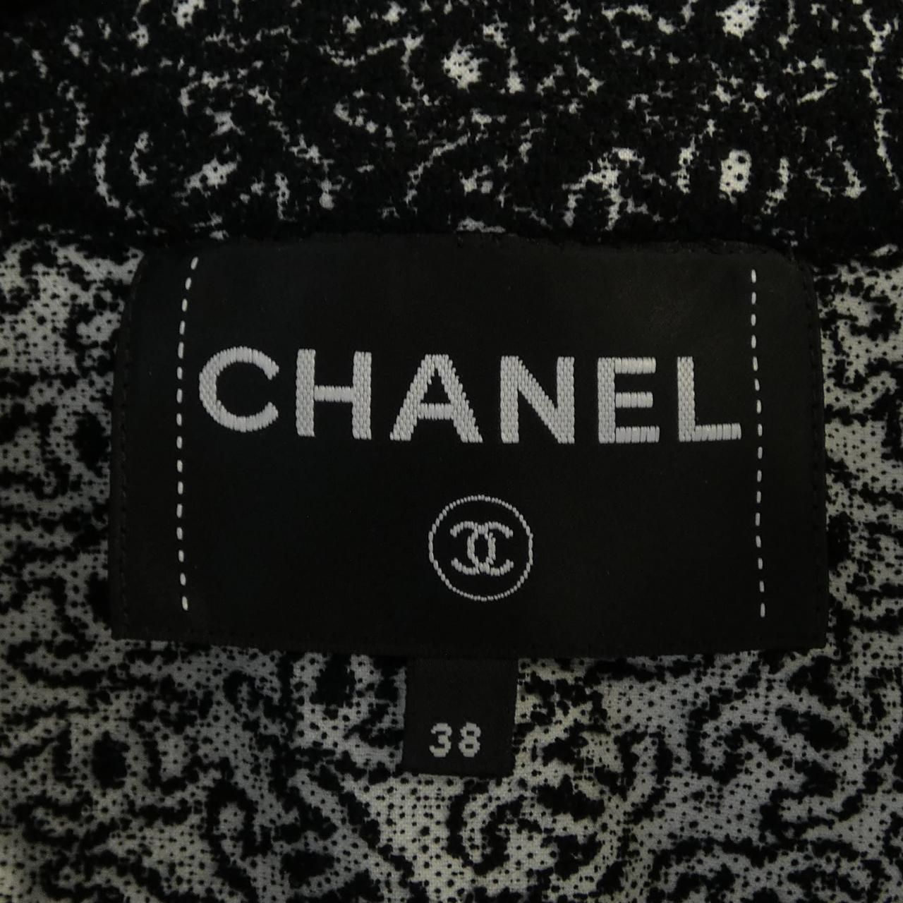 Chanel 25 Jacket Black — view 5