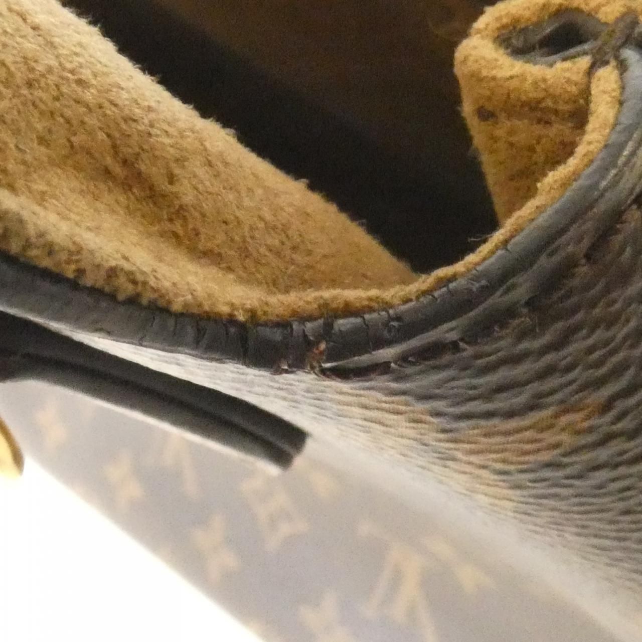 Louis Vuitton Monogram Marignan — view 4