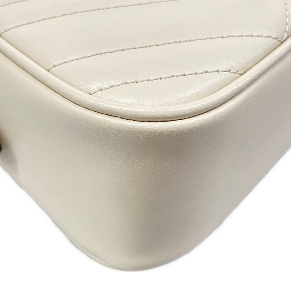 Gucci Shoulder Bag GG Marmont White Gold Leather — view 6