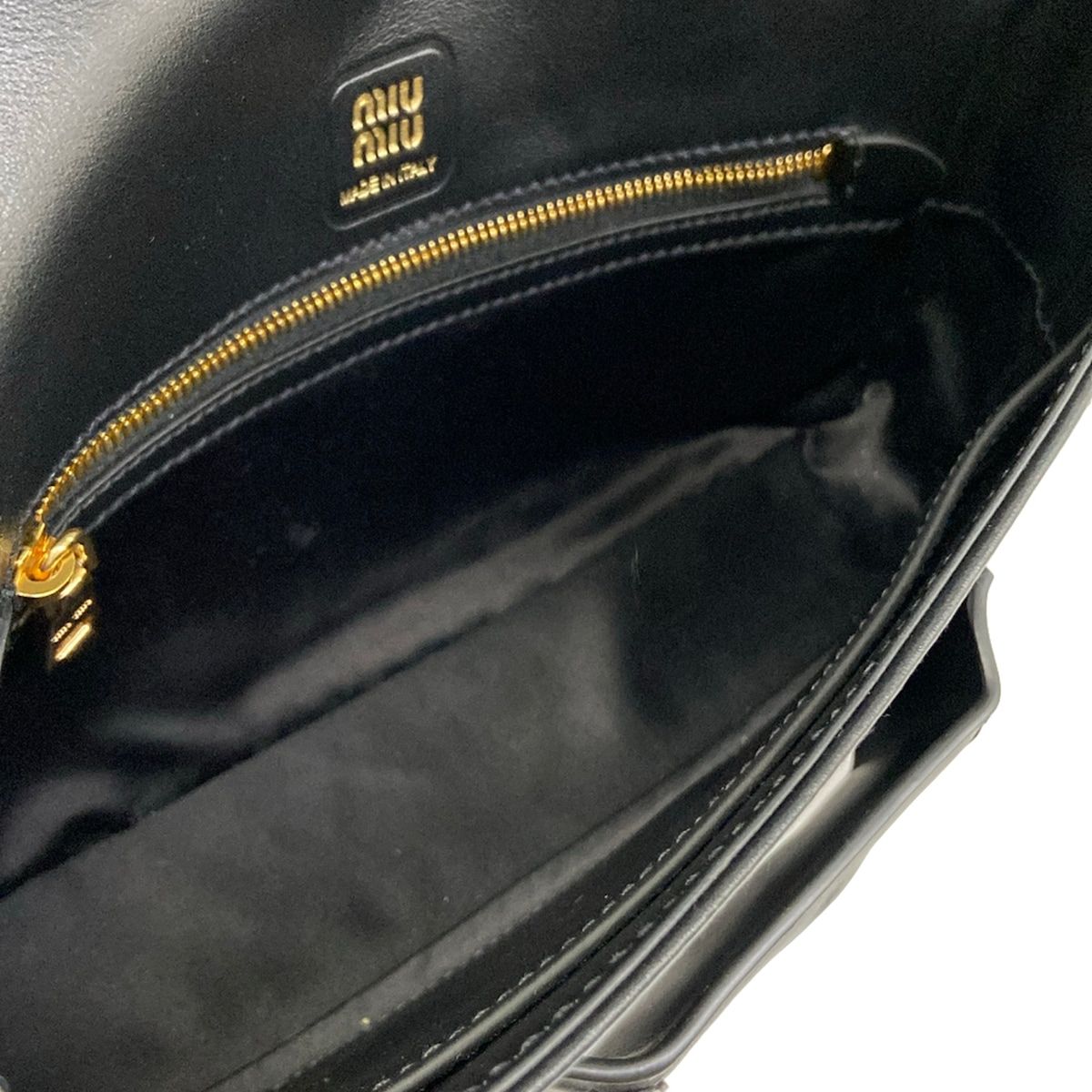 Miu Miu Handbag Peni Black Gold Leather — view 7