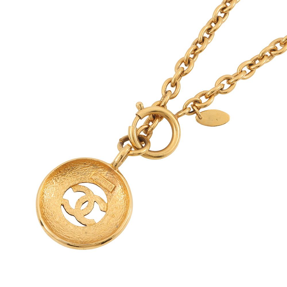 Chanel Necklace CC Logo Metal Vintage — view 3