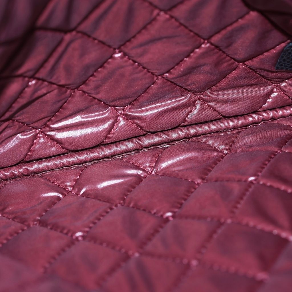 Chanel Quilted Clutch Caviar Leather Black — view 6