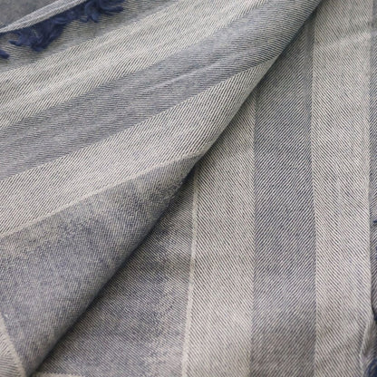 Louis Vuitton Trunk Travel Scarf Gray — view 5