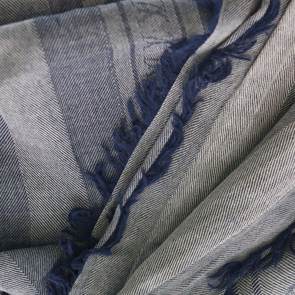 Louis Vuitton Trunk Travel Scarf Gray — view 6