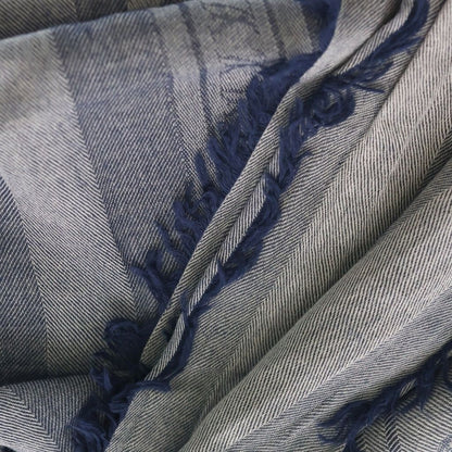 Louis Vuitton Trunk Travel Scarf Gray — view 6