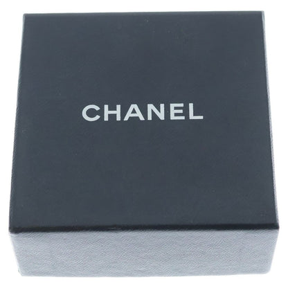 Chanel CC Logo Pearl Earrings White Gold — view 6