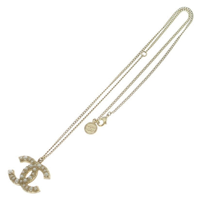 Chanel CC Logo Pearl Pendant Chain Gold White — view 2