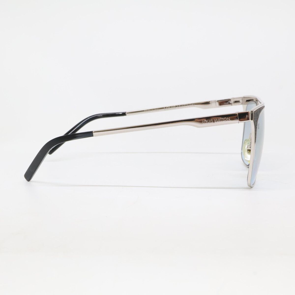 Louis Vuitton Pilot Eyewear — view 3