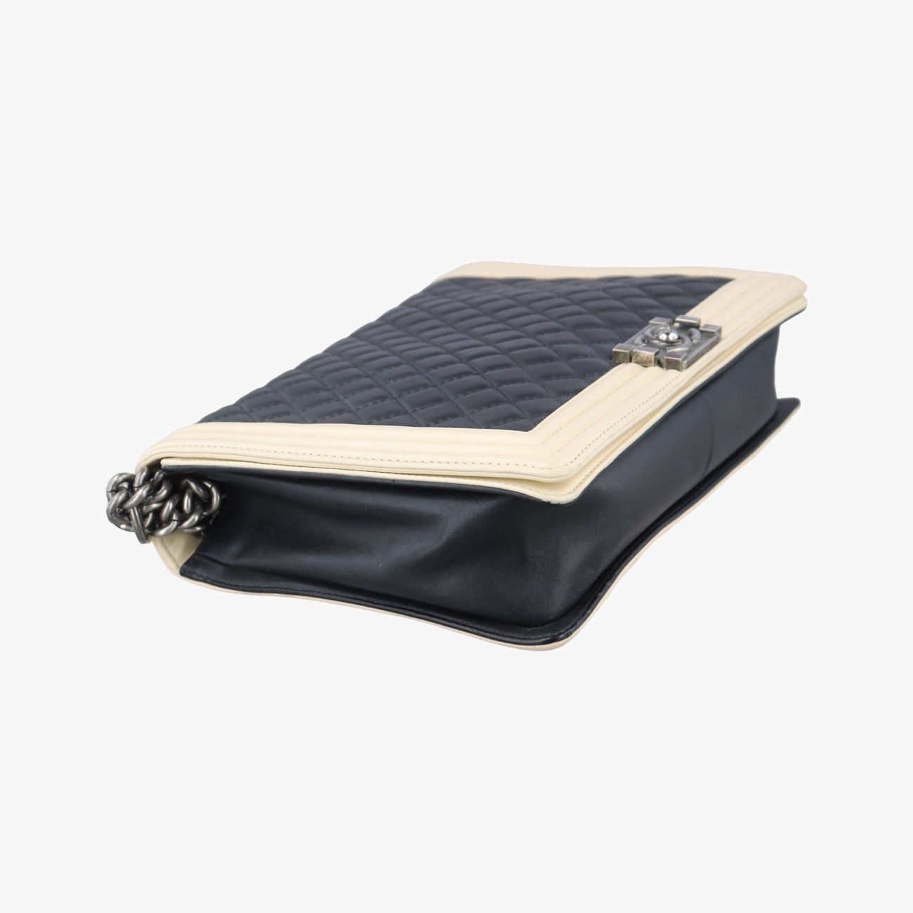 Chanel Black Beige Lambskin Messenger — view 5