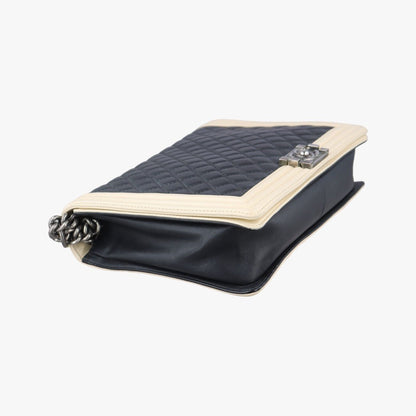 Chanel Black Beige Lambskin Messenger — view 5