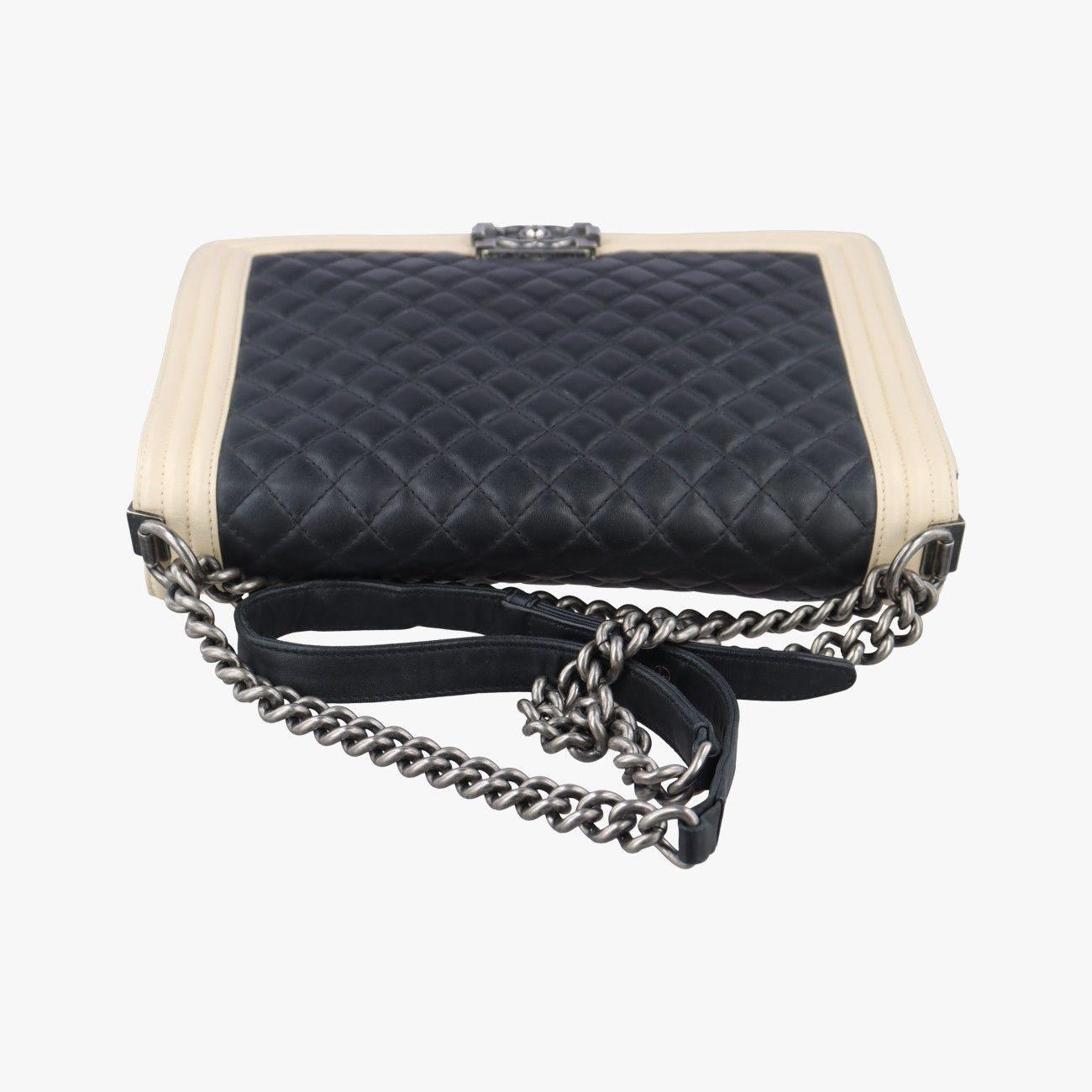 Chanel Black Beige Lambskin Messenger — view 8